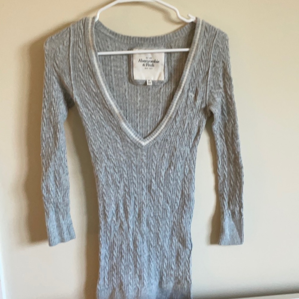 Abercrombie and Fitch Grey Sweater